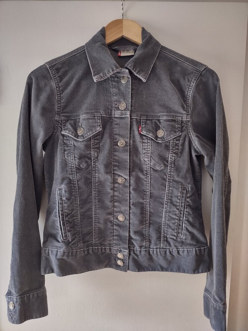 Levi’s Red Tab Women’s Gray Corduroy Trucker Jacket Medium Button Front
